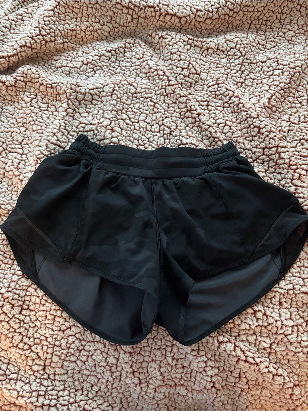Lulu Lemon Black Camo Hotty Hot Shorts